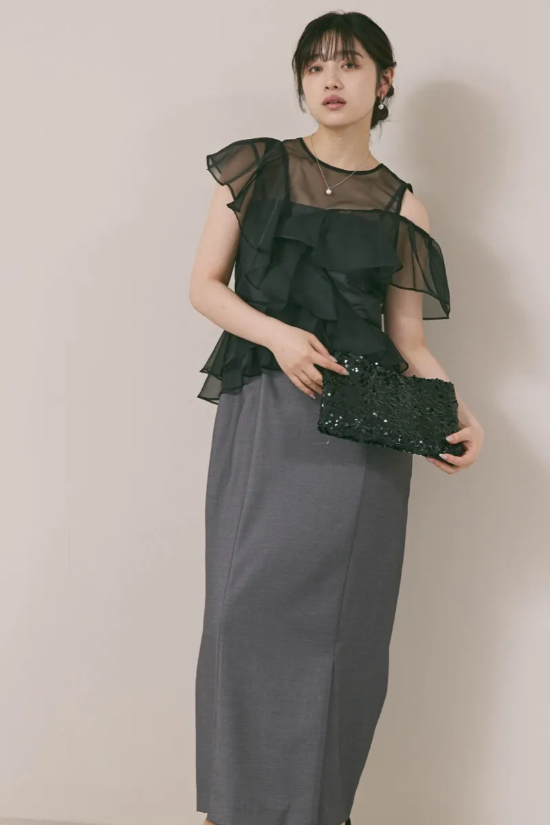 グレー×ブラックのラッフルブラウスセットドレス