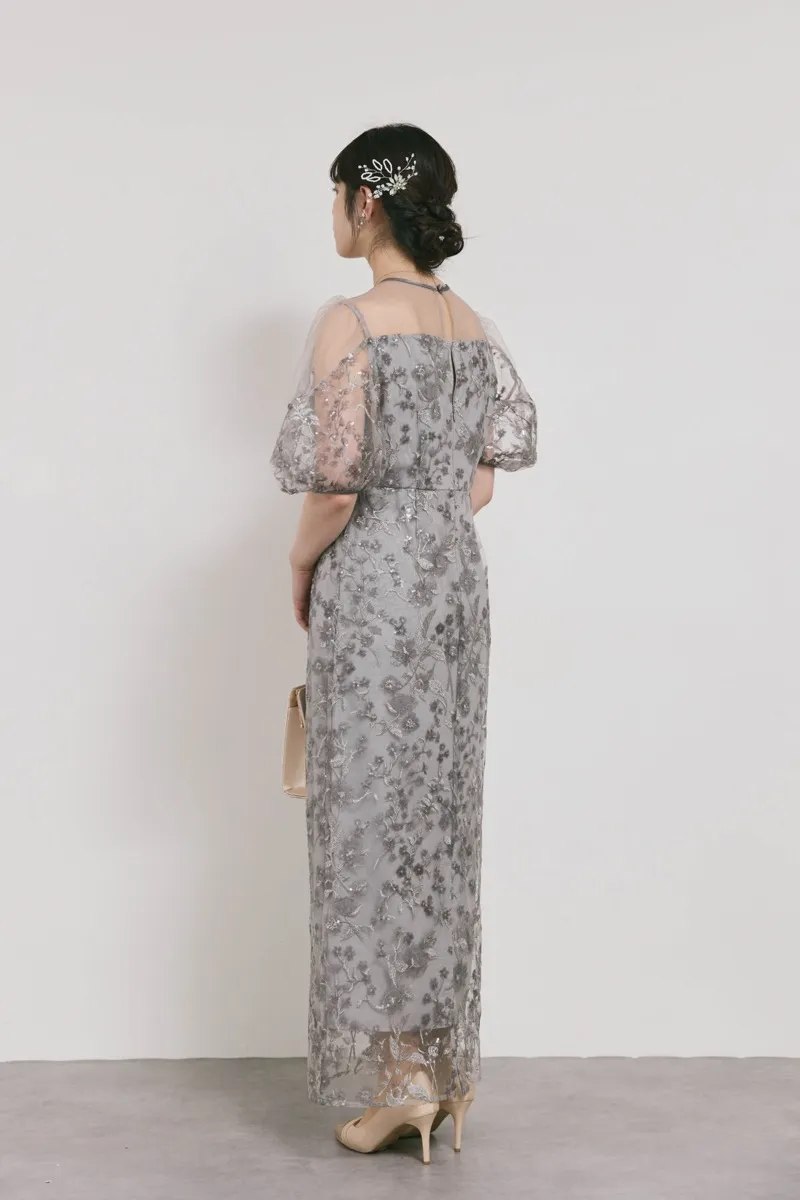 グレーのフラワーエンブロイダリーパフスリーブドレス