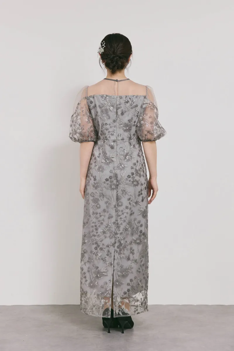 グレーのフラワーエンブロイダリーパフスリーブドレス