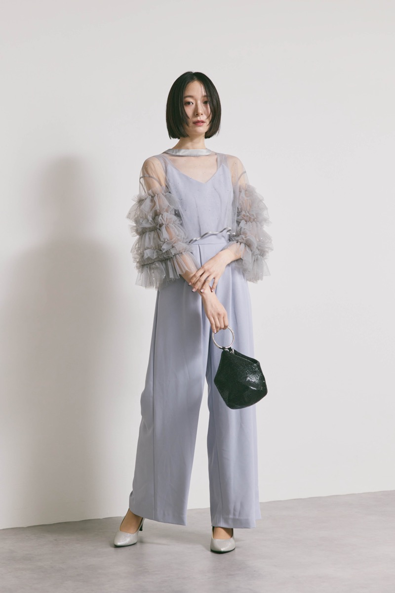 サックスブルーのラッフルトップスパンツドレスドレス