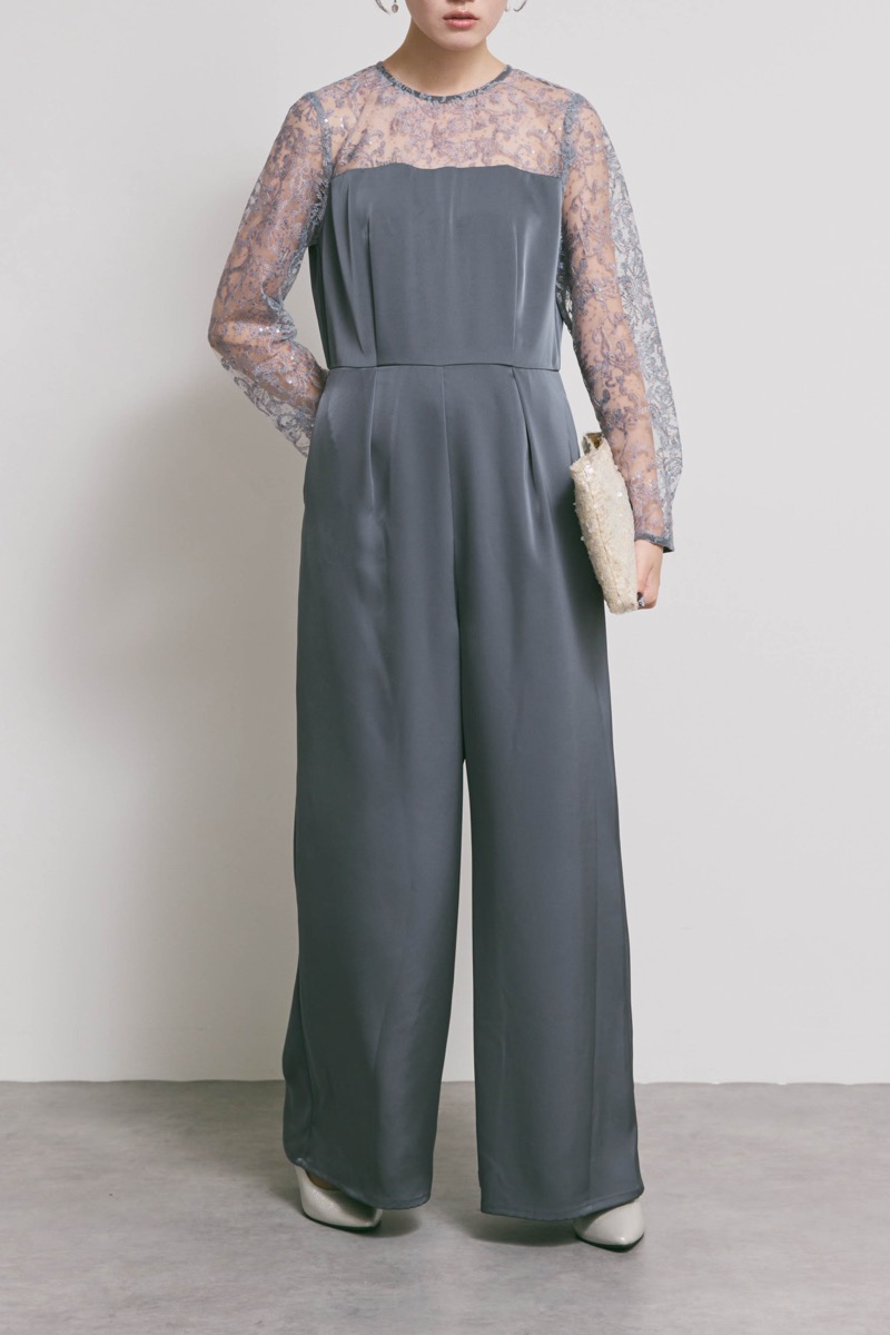 グレーのシークインエンブロイダリーパンツドレス