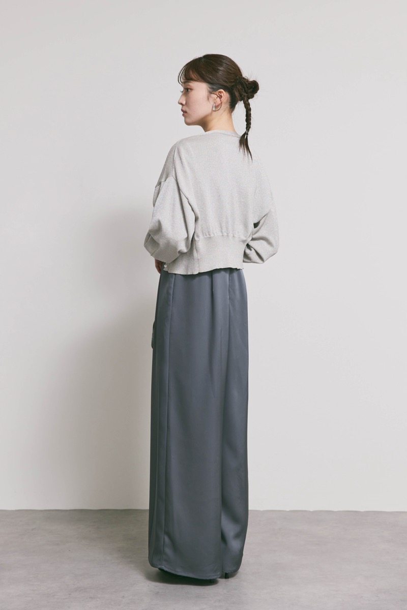 グレーのシークインエンブロイダリーパンツドレス