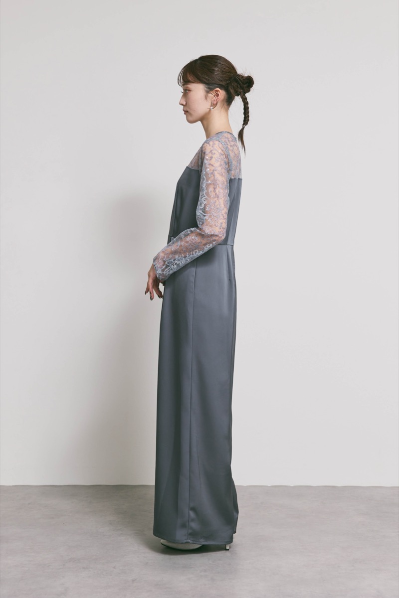 グレーのシークインエンブロイダリーパンツドレス