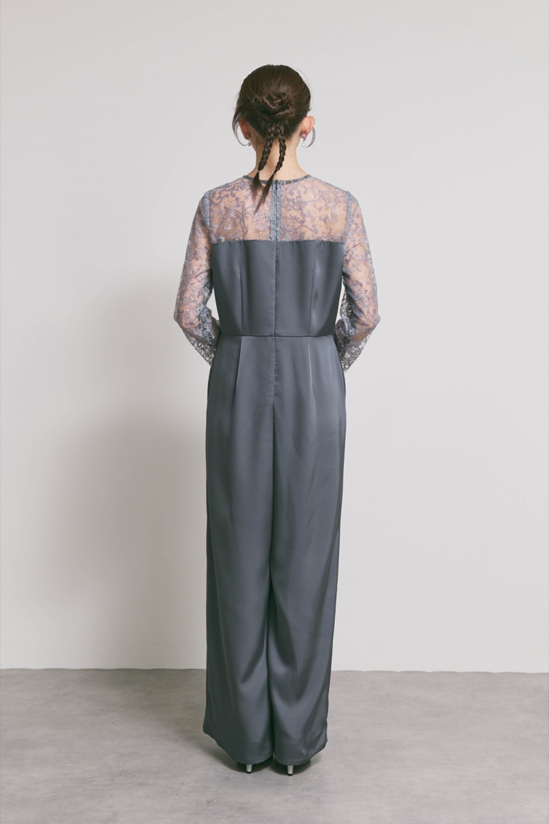 グレーのシークインエンブロイダリーパンツドレス