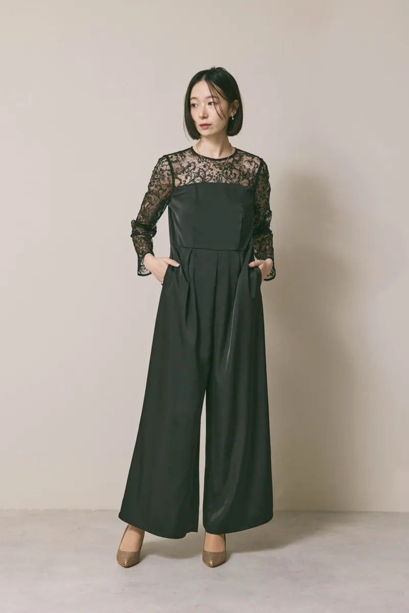 ブラックのシークエンブロイダリーパンツドレス