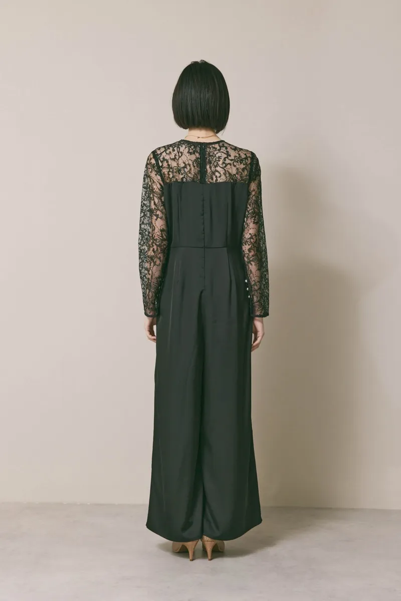 ブラックのシークエンブロイダリーパンツドレス