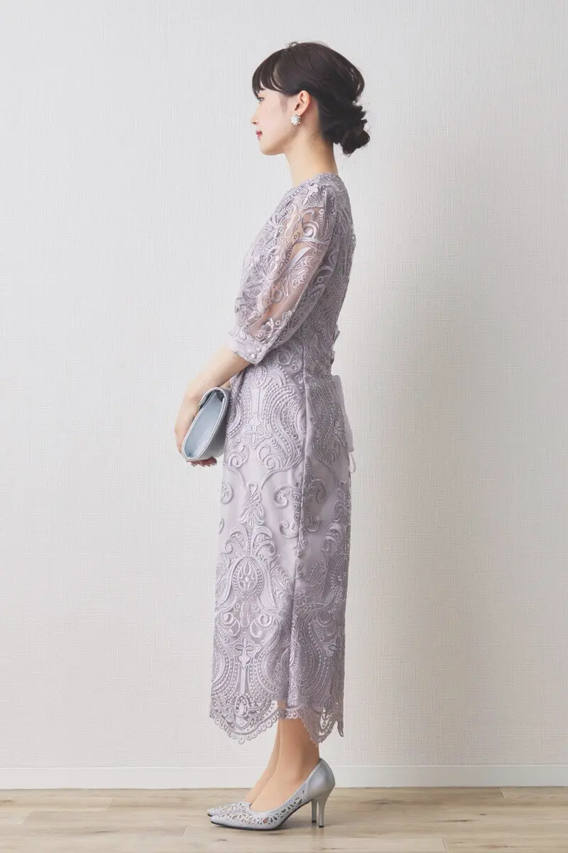 ラベンダーのエンブロイダリーコクーンドレス