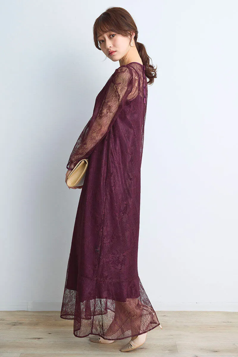 ワインレッドのタックショルダーレースドレス