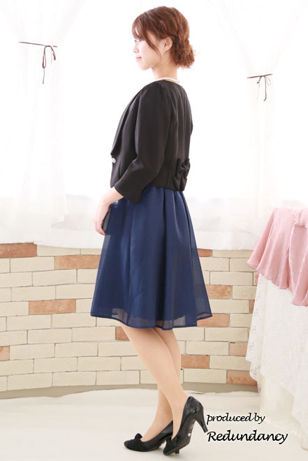 ネイビー×シルバーの花柄クロスドレス