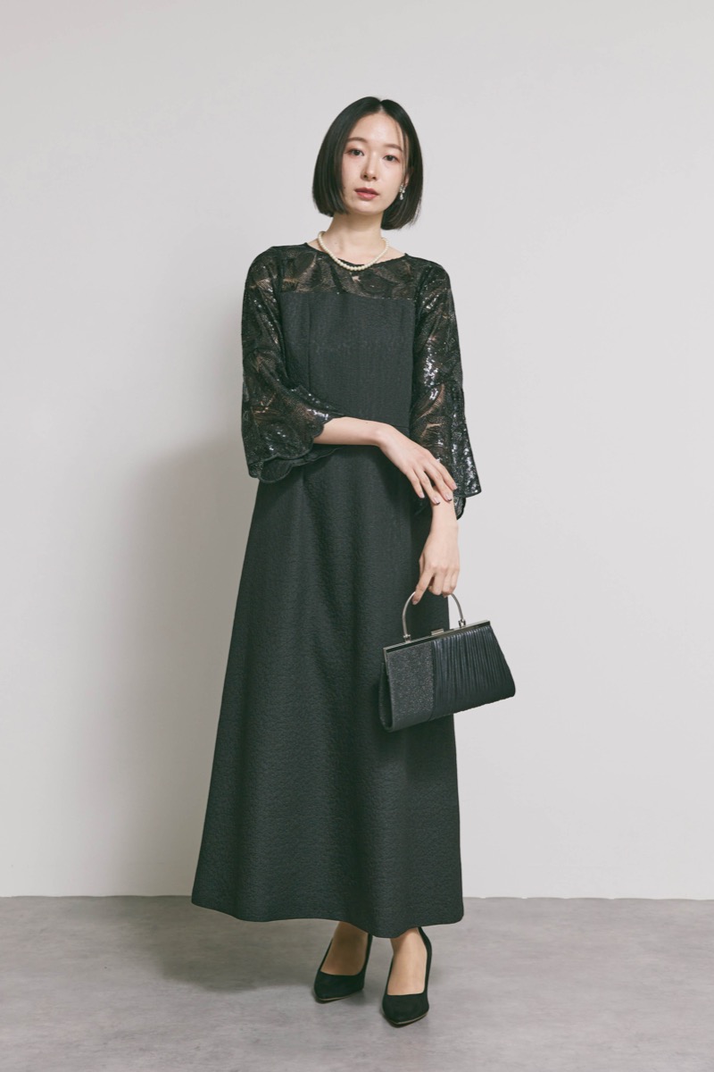 ブラックのブリエレースジャガードドレス [ 店頭販売価格 42,900円 ]