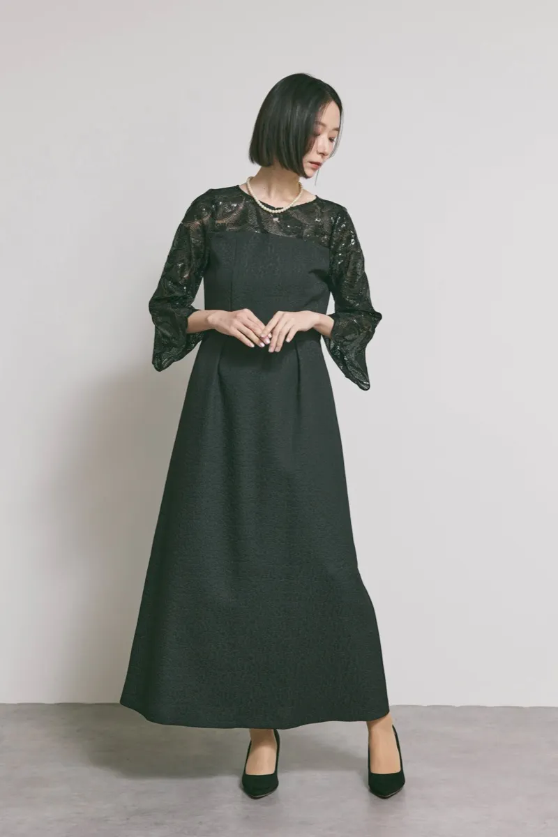 ブラックのブリエレースジャガードドレス [ 店頭販売価格 42,900円 ]