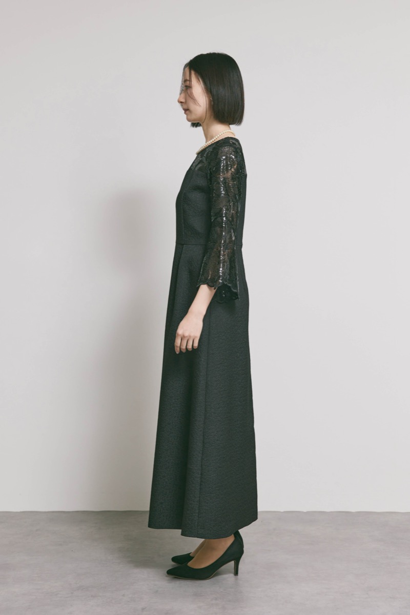 ブラックのブリエレースジャガードドレス [ 店頭販売価格 42,900円 ]