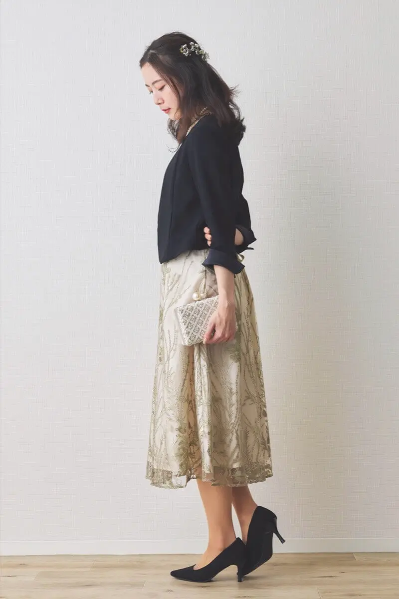 グリーンのエンブロイダリーチュールドレス