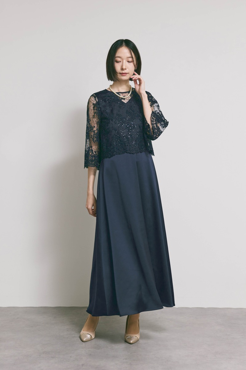 ネイビーのシャイニーレースレイヤードドレス [ 店頭販売価格 49,500円 ]