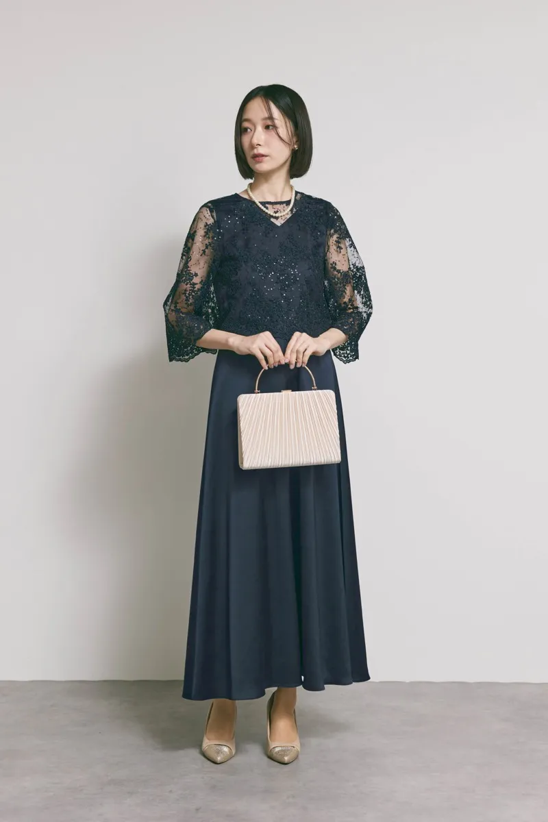 ネイビーのシャイニーレースレイヤードドレス [ 店頭販売価格 49,500円 ]