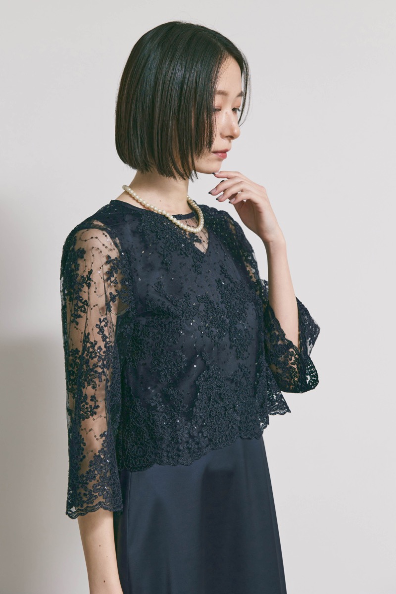ネイビーのシャイニーレースレイヤードドレス [ 店頭販売価格 49,500円 ]