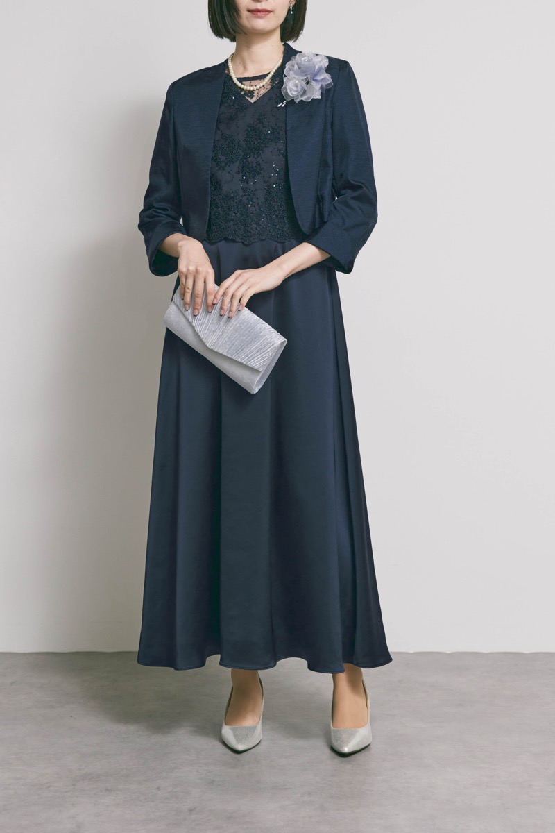 ネイビーのシャイニーレースレイヤードドレス [ 店頭販売価格 49,500円 ]