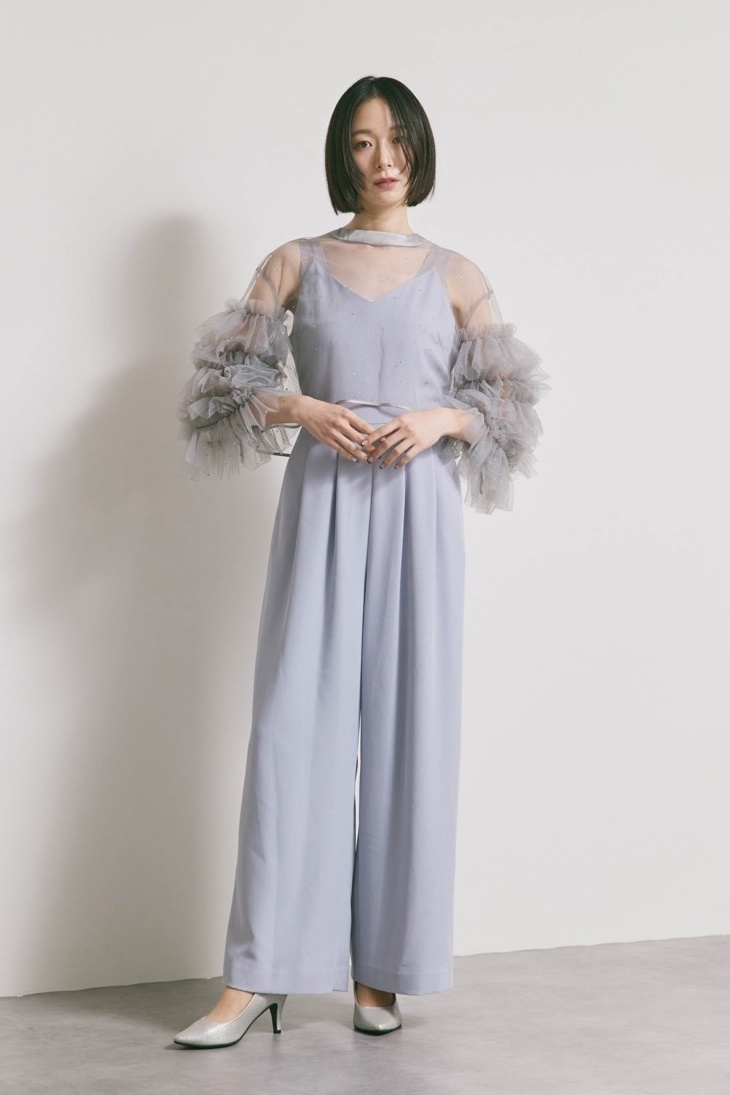 サックスブルーのラッフルトップスパンツドレスドレス