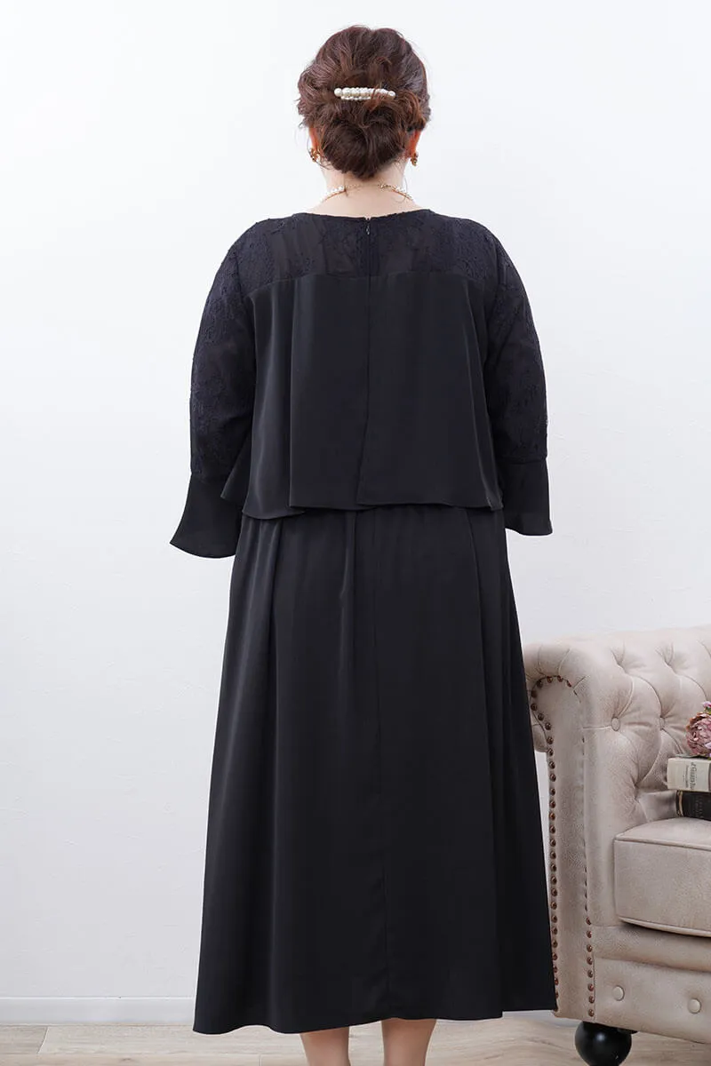 ブラックのフレアレイヤードドレス