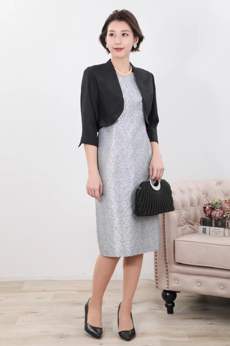 シルバーのシフォントップス付きIラインドレス