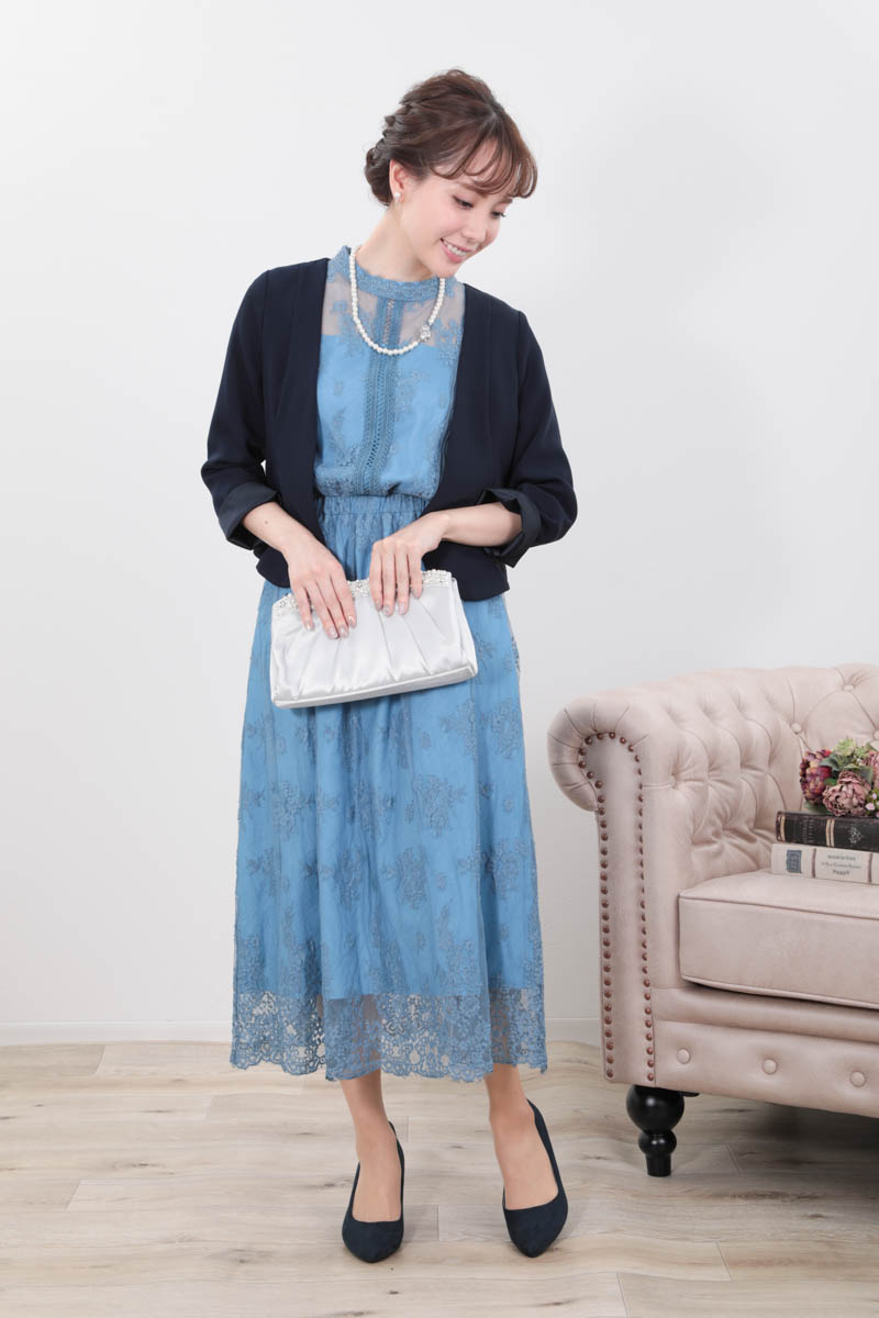 ブルーのクラシカルミックスレースドレス