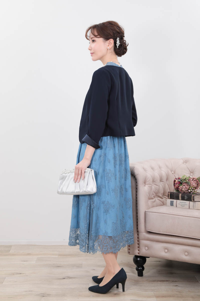 ブルーのクラシカルミックスレースドレス