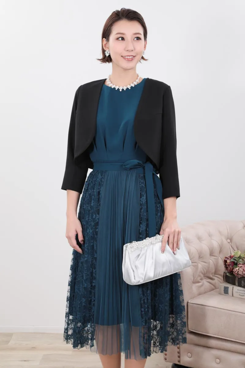 ブルーグリーンのレース巻きスカート付きドレス