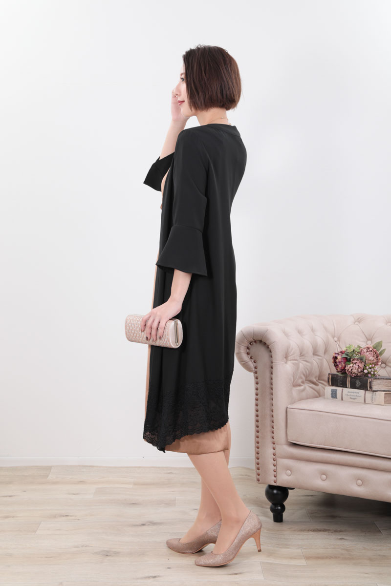 キャメルのウエストマークサテンドレス