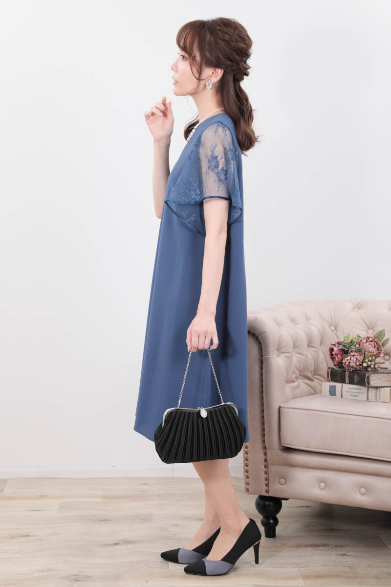 ブルーのフレアレーススリーブAラインドレス