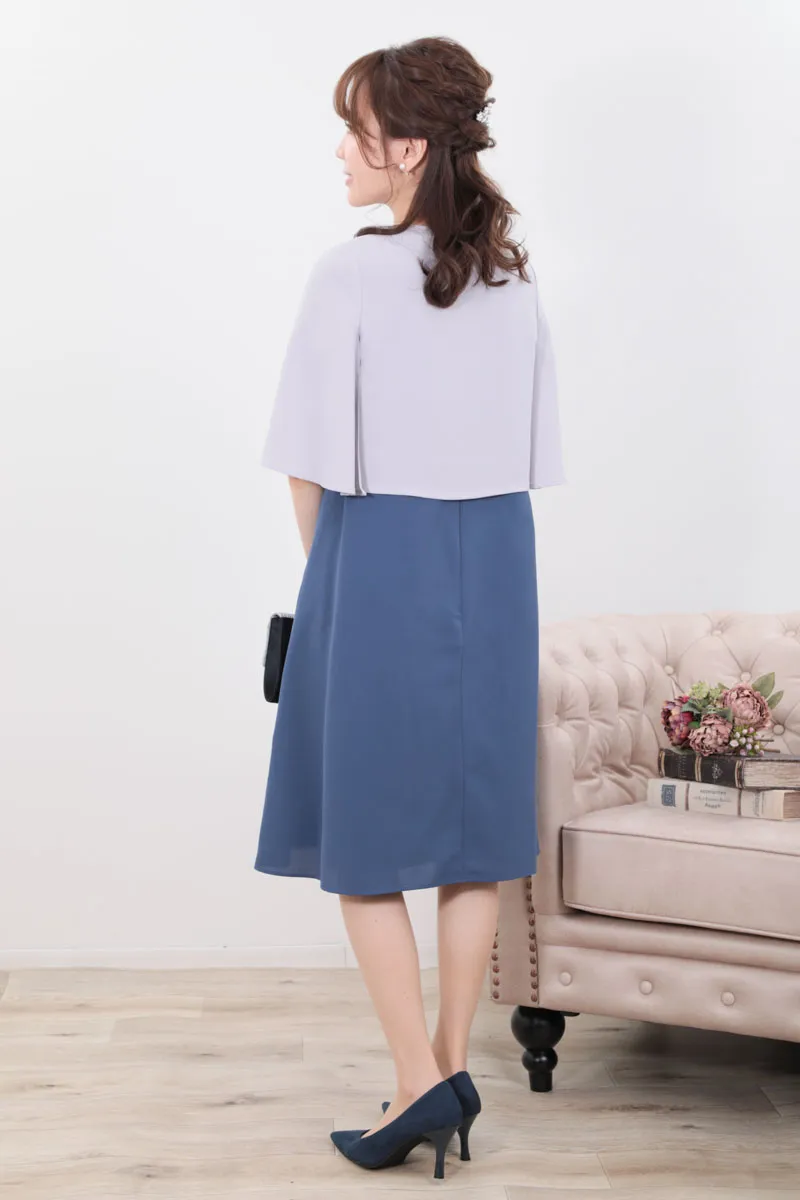 ブルーのフレアレーススリーブAラインドレス