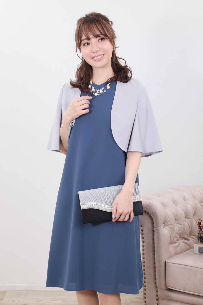 ブルーのフレアレーススリーブAラインドレス