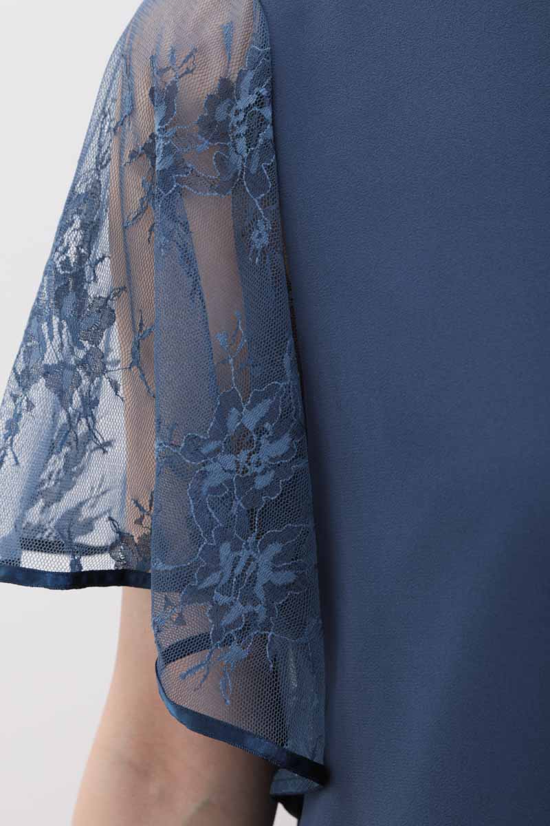 ブルーのフレアレーススリーブAラインドレス