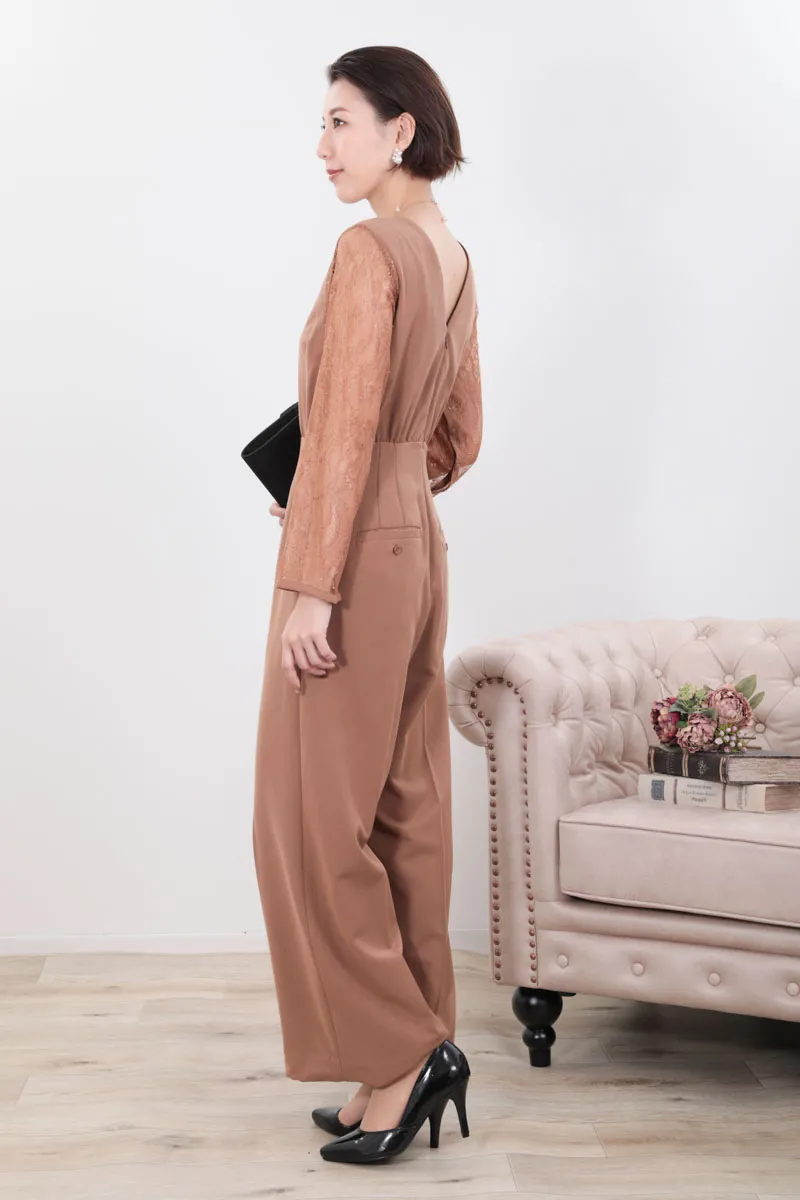 ブラウンのレーススリーブバックオープンパンツドレス