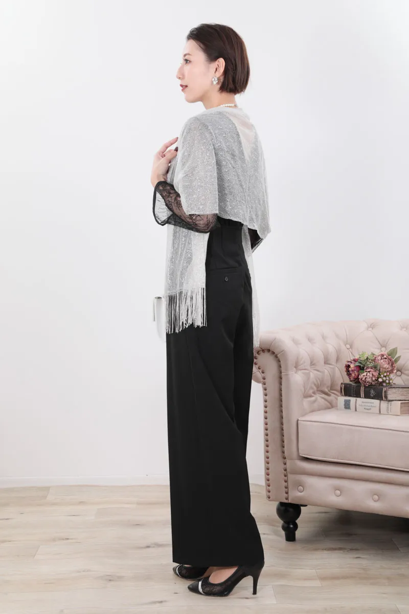 ブラックのレーススリーブバックオープンパンツドレス