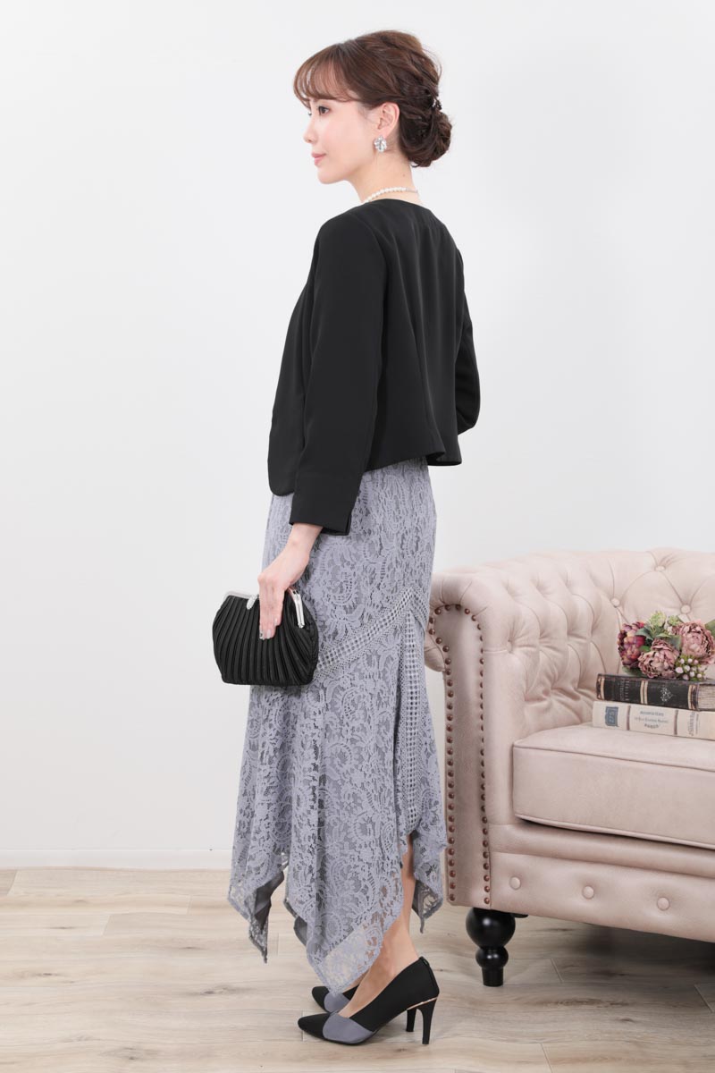 ブルーグレーのハンカチーフヘムレースドレス