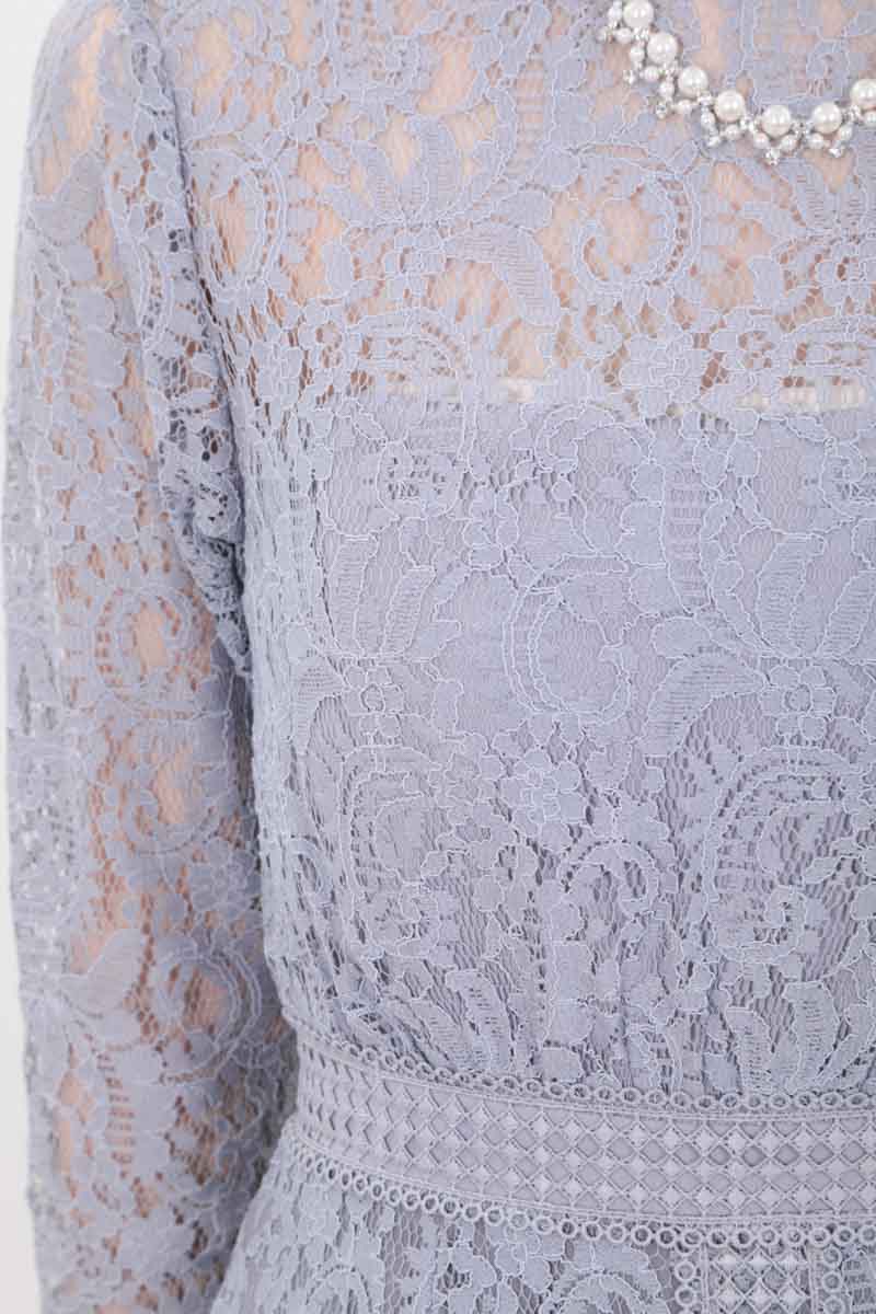 ブルーグレーのハンカチーフヘムレースドレス