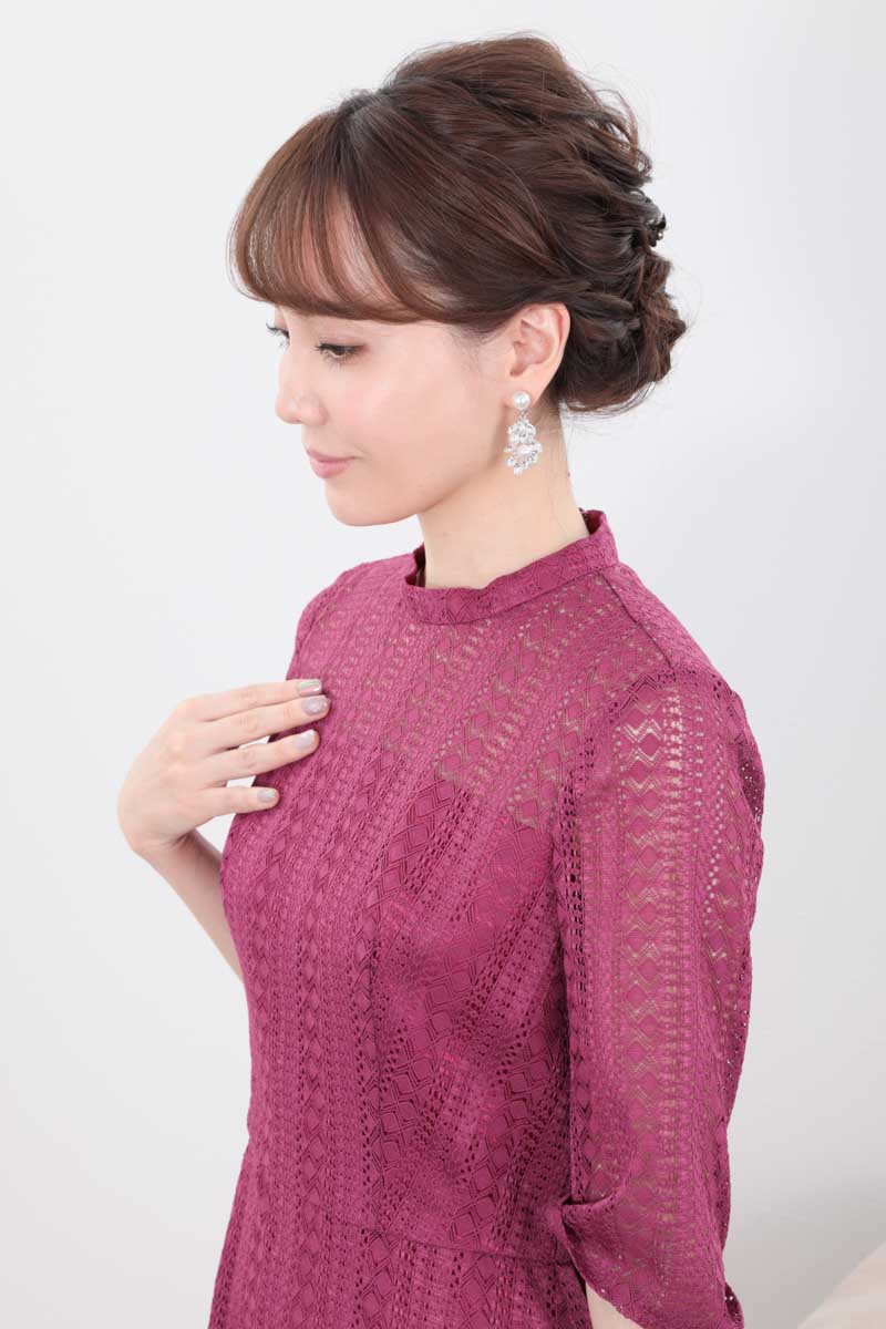 パープルのマーメイドラインストライプレースドレス