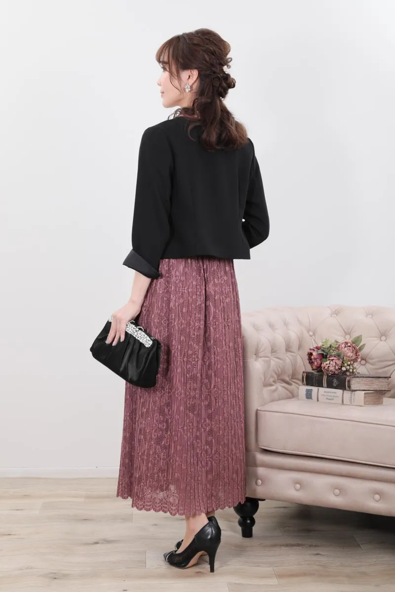 ピンクのワッシャープリーツレースドレス