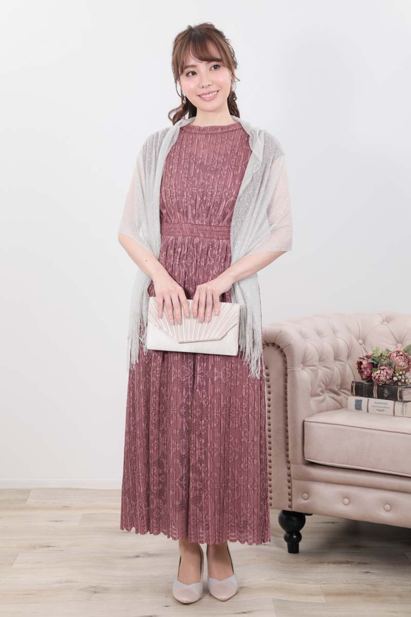 ピンクのワッシャープリーツレースドレス