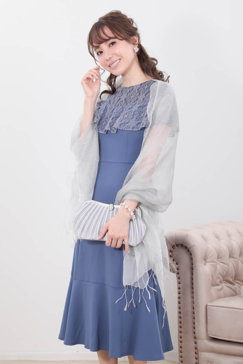 ブルーのソフトマーメイドケープドレス