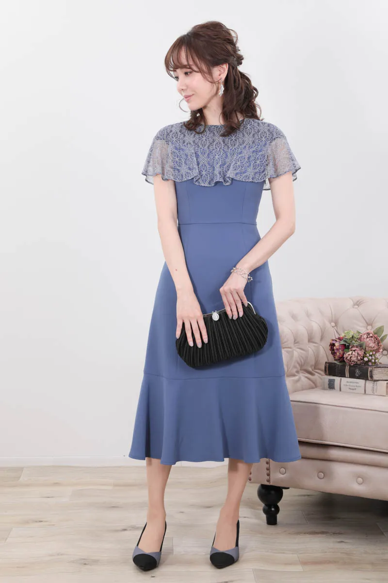 ブルーのソフトマーメイドケープドレス