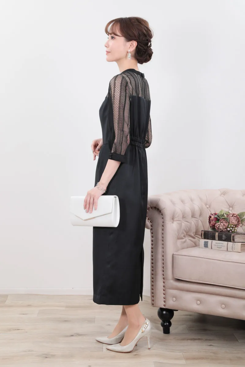 ブラックのストライプレース切替コクーンドレス