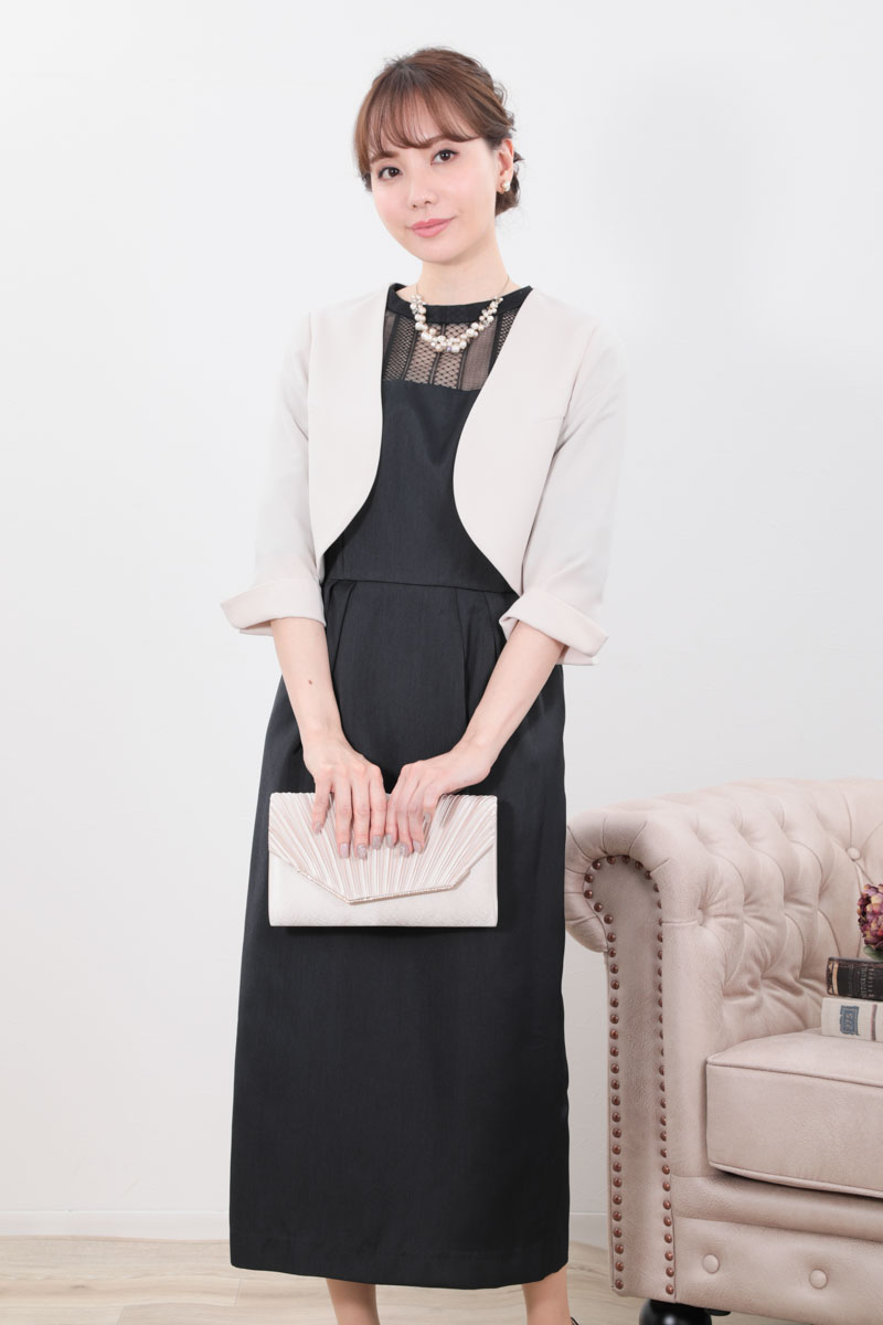 ブラックのストライプレース切替コクーンドレス