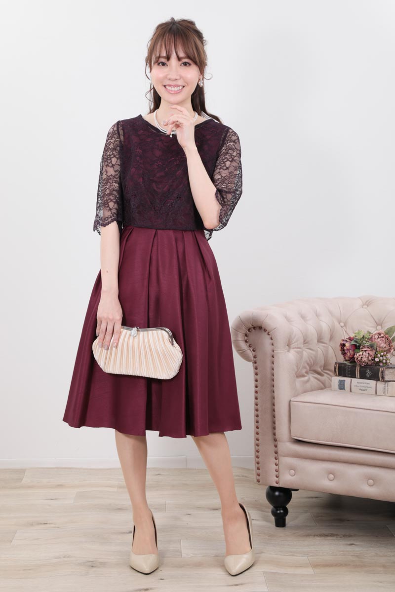 ワインレッドのレースボレロセットドレス