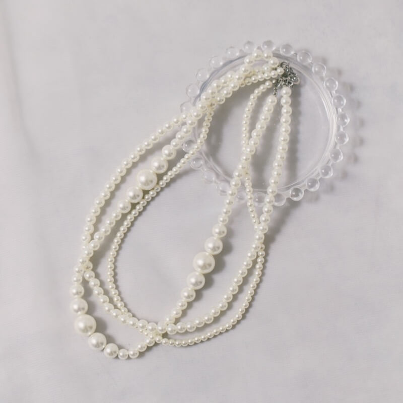 ボリュームパールの3連ネックレス