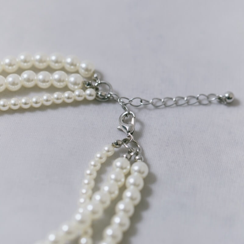 ボリュームパールの3連ネックレス