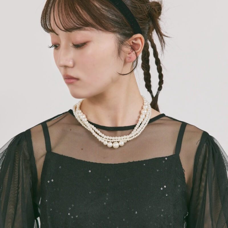 ボリュームパールの3連ネックレス