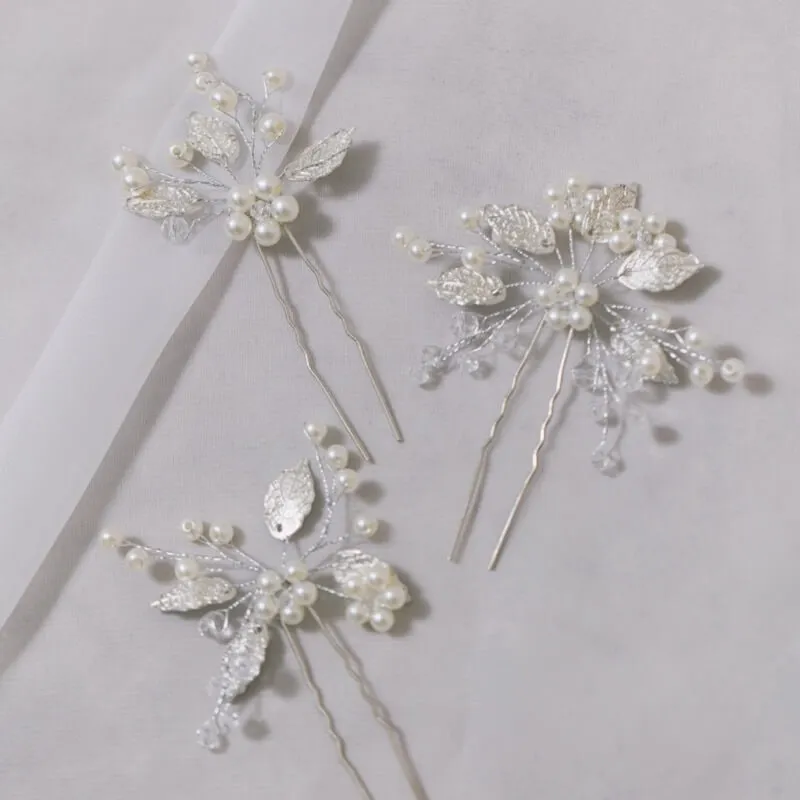 シルバーのクリスタルリーフヘアピン(3本セット)
