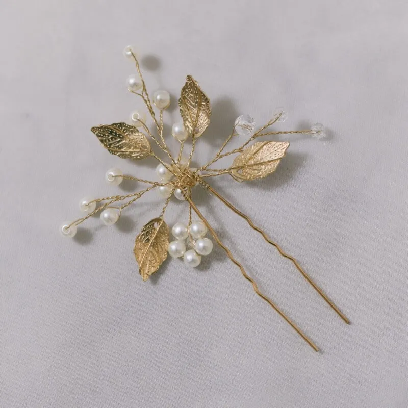 ゴールドのクリスタルリーフヘアピン(3本セット)
