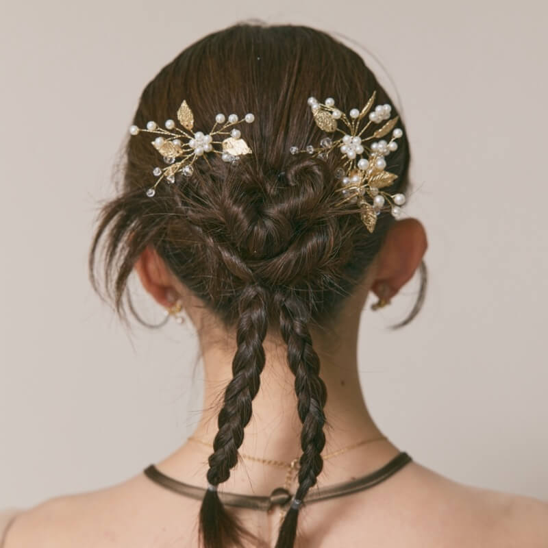 ゴールドのクリスタルリーフヘアピン(3本セット)